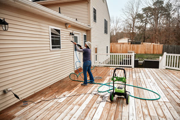 Best Commercial Building Pressure Washing  in Forest City, IA
